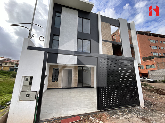 Vendo casa en Cuenca sector Medio Ejido (CV3670)