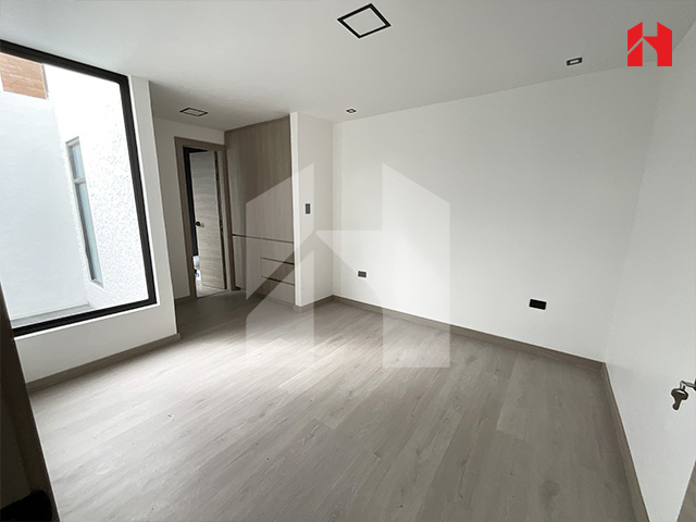 Vendo casa en Cuenca sector Medio Ejido (CV3670)