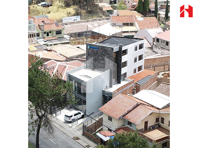 Vendo en Cuenca – Sector Av. 10 de Agosto Edificio Comercial Rentero con producción mensual $6000 (ED3901)