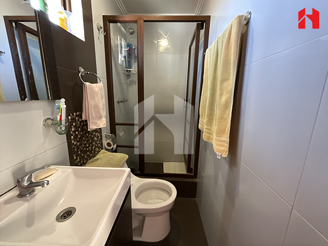 Vendo amplia casa en #Cuenca – Sector Y Cebollar (CV3971)