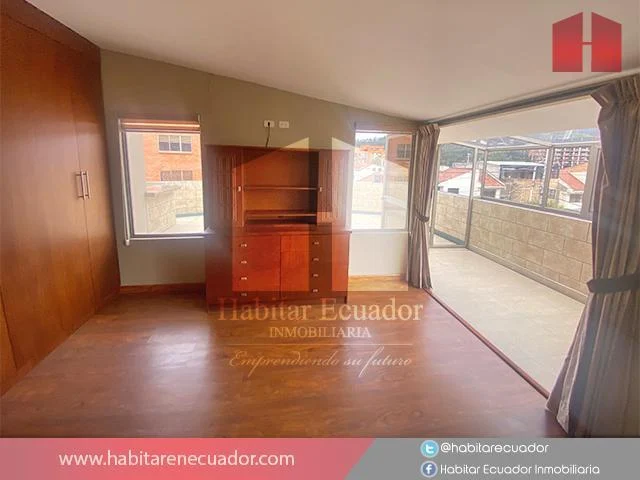 Arriendo Suite con terraza en Cuenca sector Av.12 Octubre (AR3319)