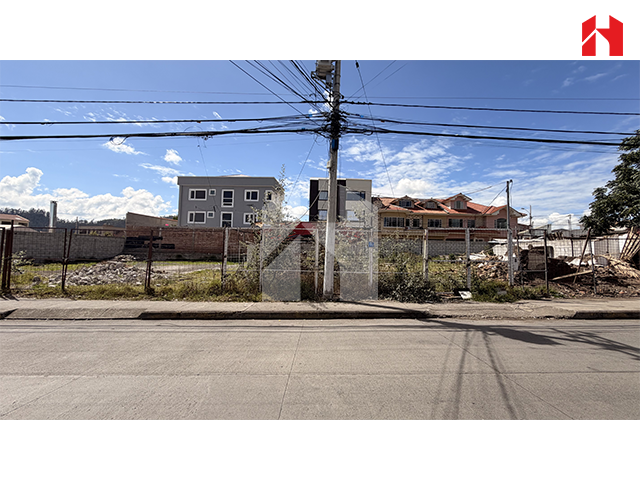 Vendo terreno en Cuenca – Sector Isabela Católica (ST3988)