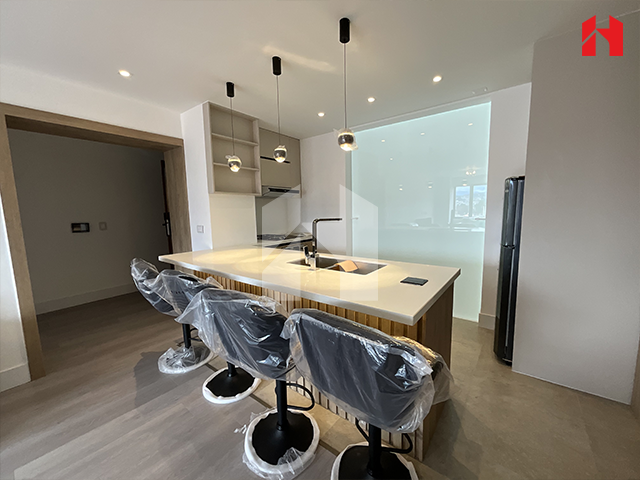Vendo suite excelente ubicación en Cuenca –  sector Av. de las Américas (DP4008)