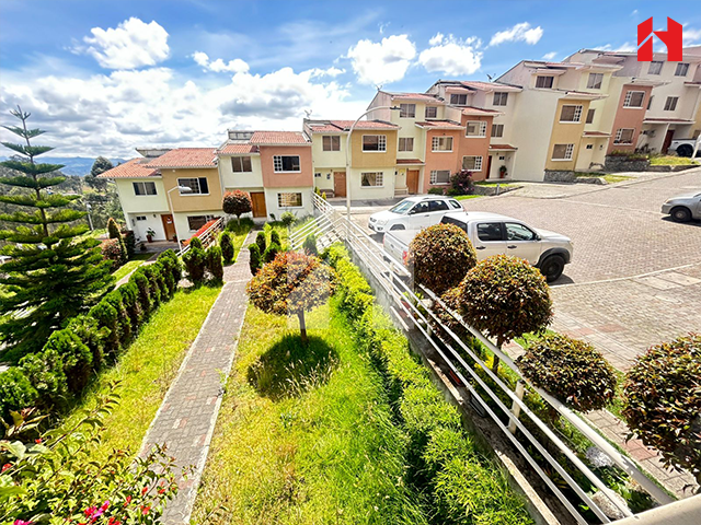 Vendo Casa Dentro De Condominio En Cuenca – Sector Los Cerezos (CV3993)