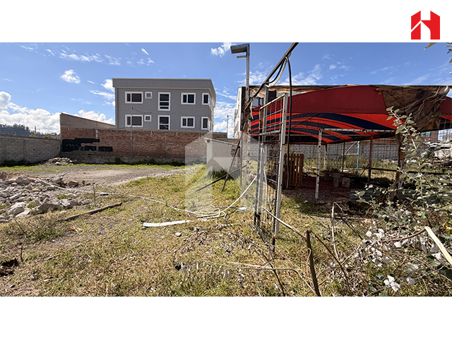 Vendo terreno en Cuenca – Sector Isabela Católica (ST3988)
