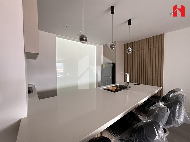Vendo suite excelente ubicación en Cuenca –  sector Av. de las Américas (DP4008)