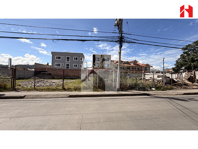Vendo terreno en Cuenca – Sector Isabela Católica (ST3988)