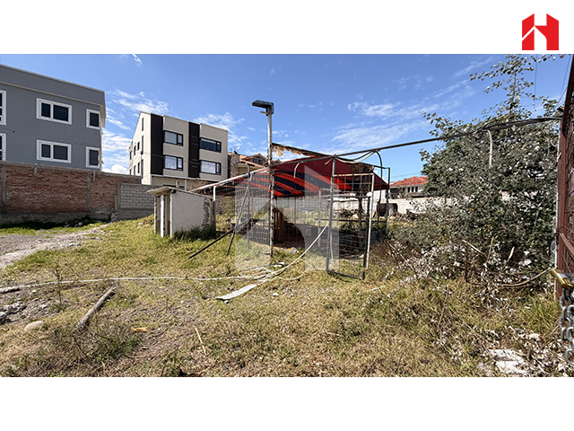 Vendo terreno en Cuenca – Sector Isabela Católica (ST3988)
