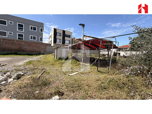 Vendo terreno en Cuenca – Sector Isabela Católica (ST3988)