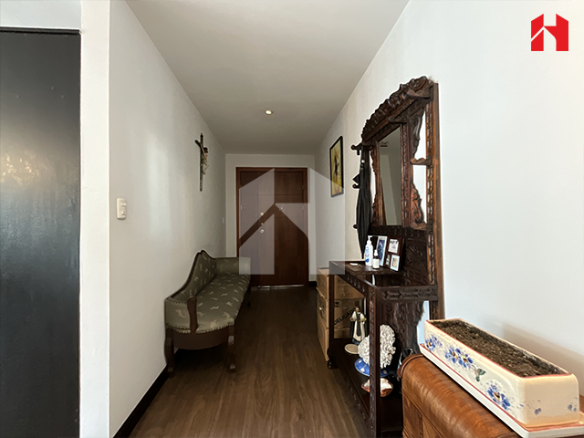 Vendo departamento en Cuenca sector Paucarbamba (DP4023)