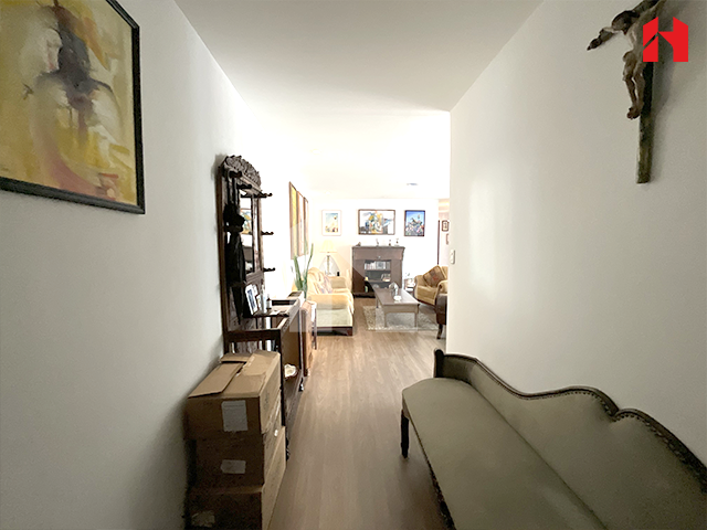 Vendo departamento en Cuenca sector Paucarbamba (DP4023)