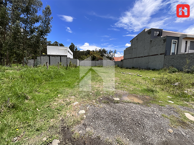 Vendo terreno en #Cuenca – Sector Calle Londres (ST4030)