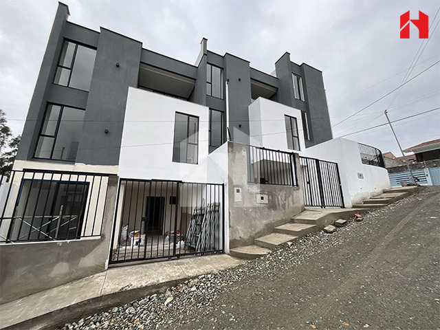 Vendo casa en Cuenca sector Mall de Racar. Aplica crédito VIP (CV3814)