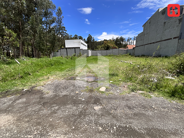 Vendo terreno en #Cuenca – Sector Calle Londres (ST4030)
