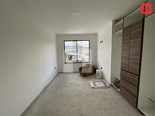 Vendo casa en Cuenca sector Misicata-aplica crédito VIP (CV3995)