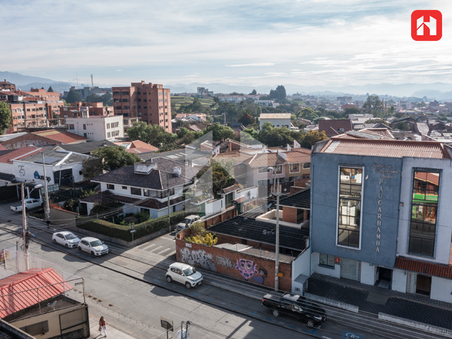 Vendo suite excelente ubicación en Cuenca – sector Av. Paucarbamba (DP4031)