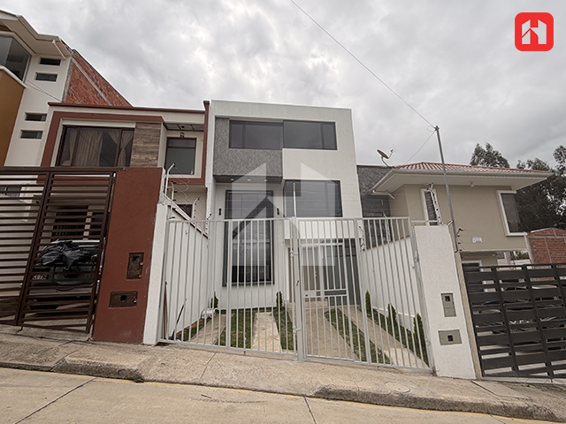 Vendo casa en Cuenca – sector Mall de Racar (CV4041)
