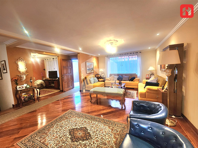 Vendo casa en Cuenca – sector diario El Tiempo (CV4053)