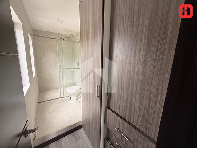 Vendo casa en Cuenca – sector Mall de Racar (CV4039)