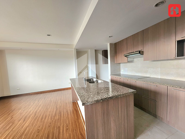 Arriendo departamento en Cuenca – sector El Batán (AR4048)