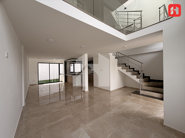 Vendo casa en Cuenca – sector Mall de Racar (CV4041)