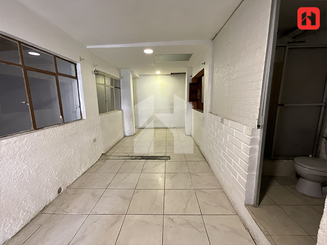 Vendo casa en #Cuenca – Sector Colegio Manuel J. Calle (CV4051)