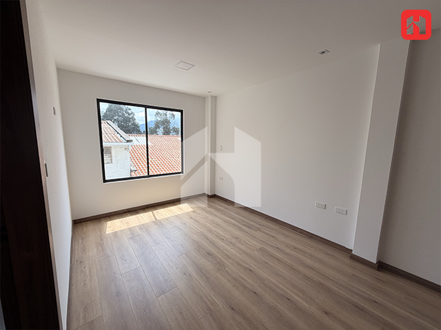 Vendo casa rentera en Cuenca – sector Racar Plaza (CC3957)