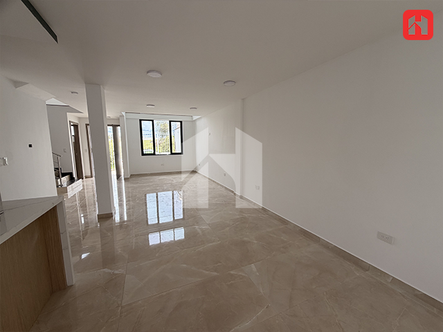 Vendo casa en Cuenca – sector Mall de Racar (CV4041)