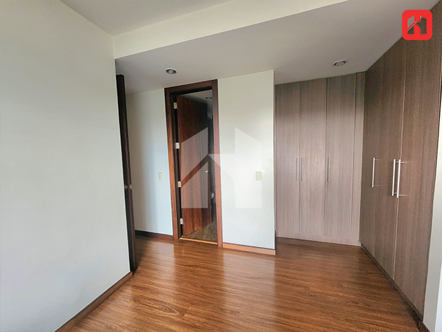 Arriendo departamento en Cuenca – sector El Batán (AR4048)