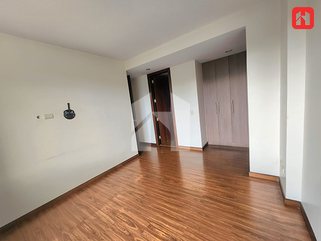 Arriendo departamento en Cuenca – sector El Batán (AR4048)