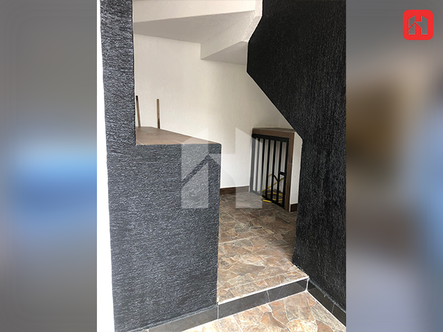 Vendo casa rentera de 3 departamentos en Cuenca – sector Feria Libre (CC4050)