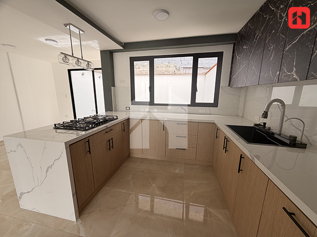 Vendo casa en Cuenca – sector Mall de Racar (CV4041)