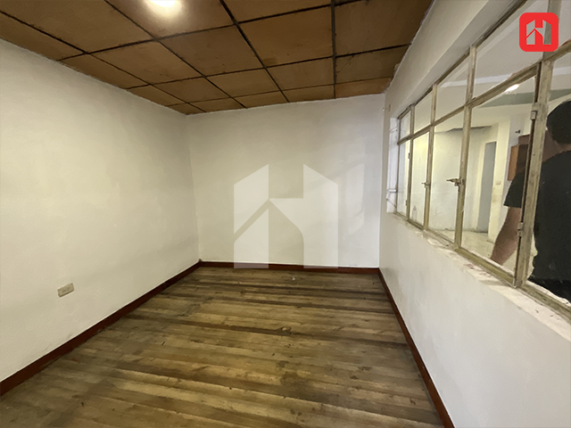 Vendo casa en #Cuenca – Sector Colegio Manuel J. Calle (CV4051)