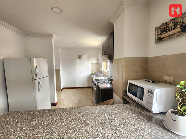 Arriendo departamento semi amoblado en Cuenca – sector 1ro de Mayo Quinta Lucrecia (AR4047)