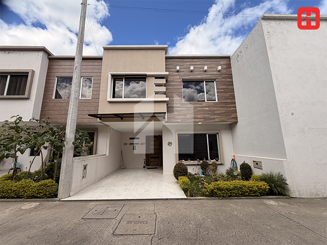 Vendo casa dentro de condominio en Cuenca – sector Ricaurte (CV4062)