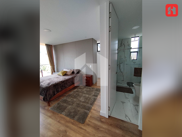 Rento departamento amoblado en Cuenca – Sector Puertas del Sol (AR4052)