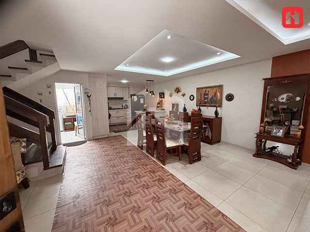 Vendo casa dentro de condominio en Cuenca – sector Ricaurte (CV4062)