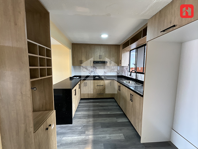 Vendo casa rentera en #Cuenca – Sector Mall de Racar (CC4063)
