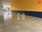 Rento Local en plaza comercial en Cuenca-sector Narancay (AR4059)
