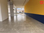 Rento Local en plaza comercial en Cuenca-sector Narancay (AR4059)