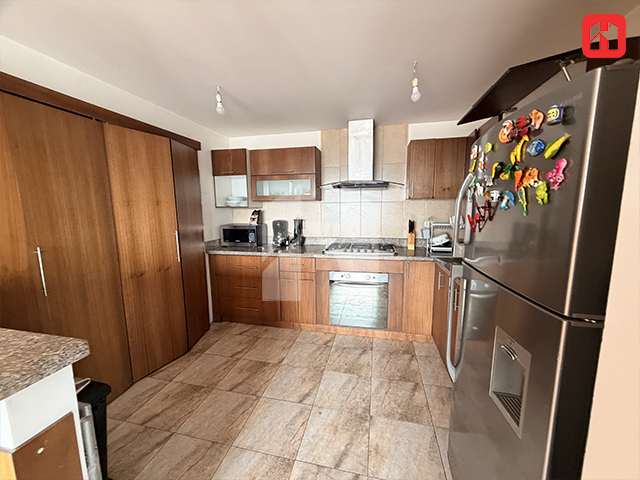 Arriendo departamento Dúplex en Cuenca amoblado – Sector Av. del Tejar (AR4056)