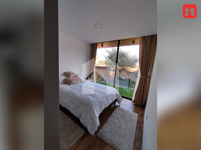 Rento departamento amoblado en Cuenca – Sector Puertas del Sol (AR4052)