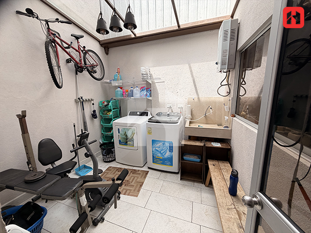 Vendo casa dentro de condominio en Cuenca – sector Ricaurte (CV4062)
