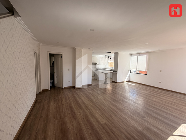 🏡 Vendo Departamento triplex en Cuenca – Sector el Punto  (DP3938)