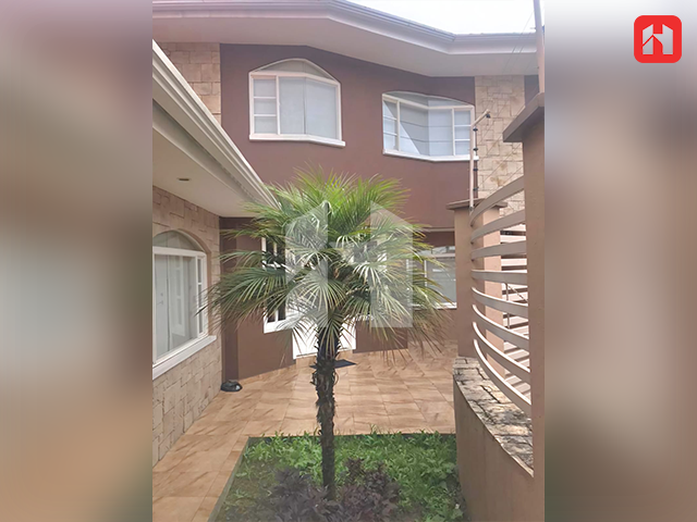 Vendo casa en Cuenca – Sector Calle Roma (CV4068)