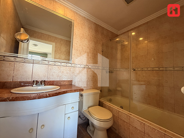 🏡 Vendo Departamento triplex en Cuenca – Sector el Punto  (DP3938)
