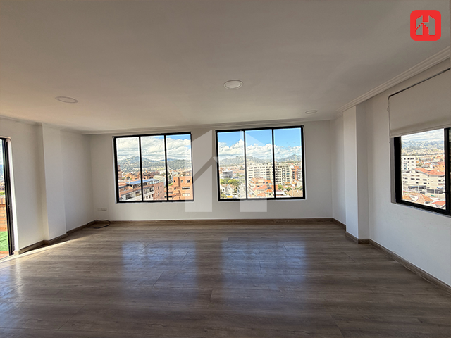 🏡 Vendo Departamento triplex en Cuenca – Sector el Punto  (DP3938)
