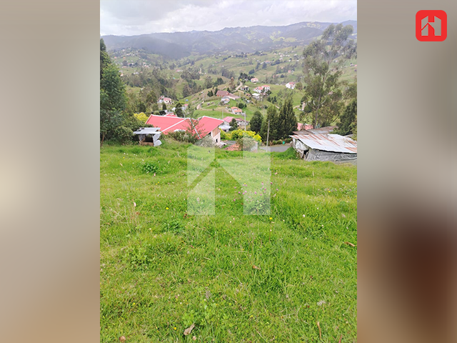 Vendo casa con amplio terreno en Tarqui – Sector El Verde (CV4077)