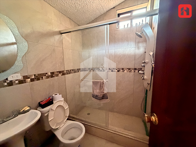 Vendo terreno con casa en Cuenca – Sector Challuabamba (ST4074)