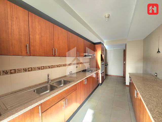 Vendo departamento en Cuenca – Sector Gran Colombia, Zona Rosa (DP4078)